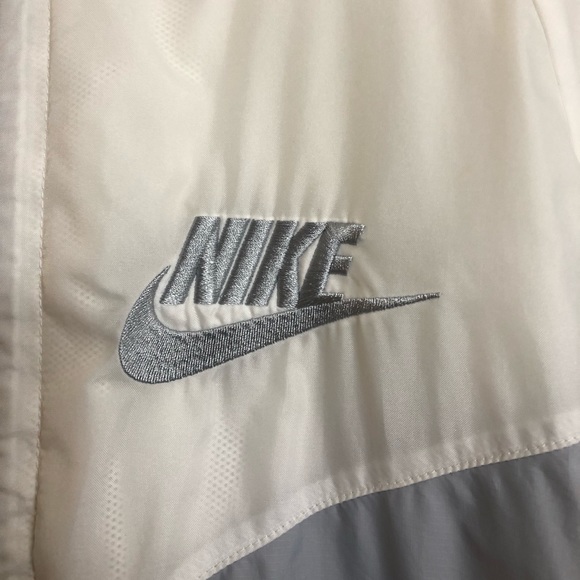 Nike windbreaker - Picture 1 of 2